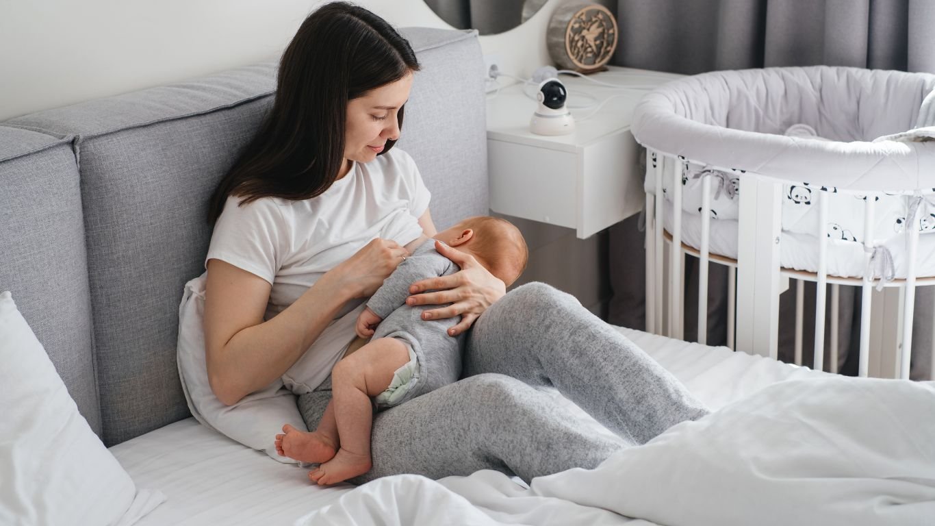 Kolostrum: Nutrisi Pertama Untuk Bayi Anda 
